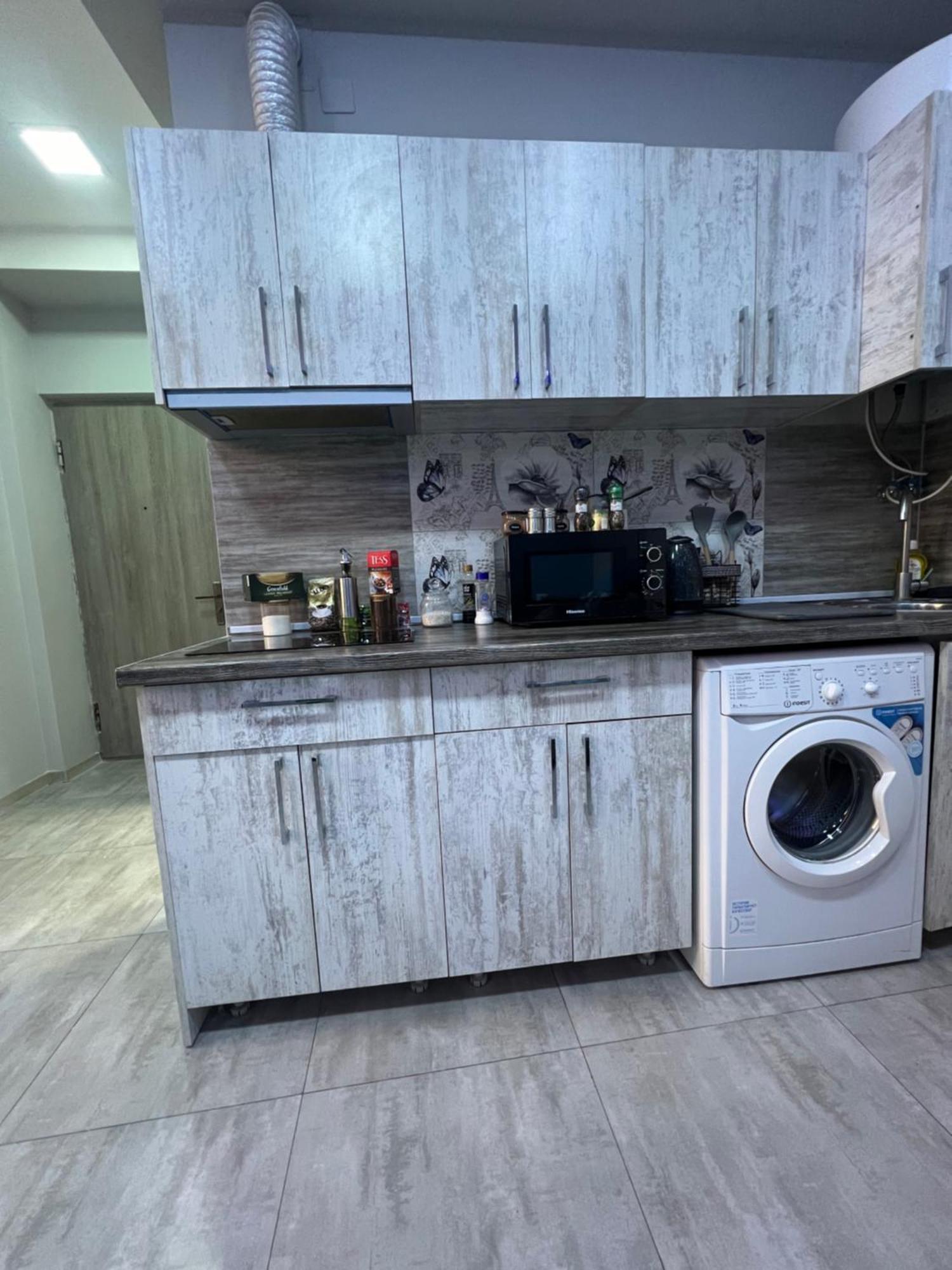Cosy Apartment With Good Location Self Check In Yerevan Ngoại thất bức ảnh