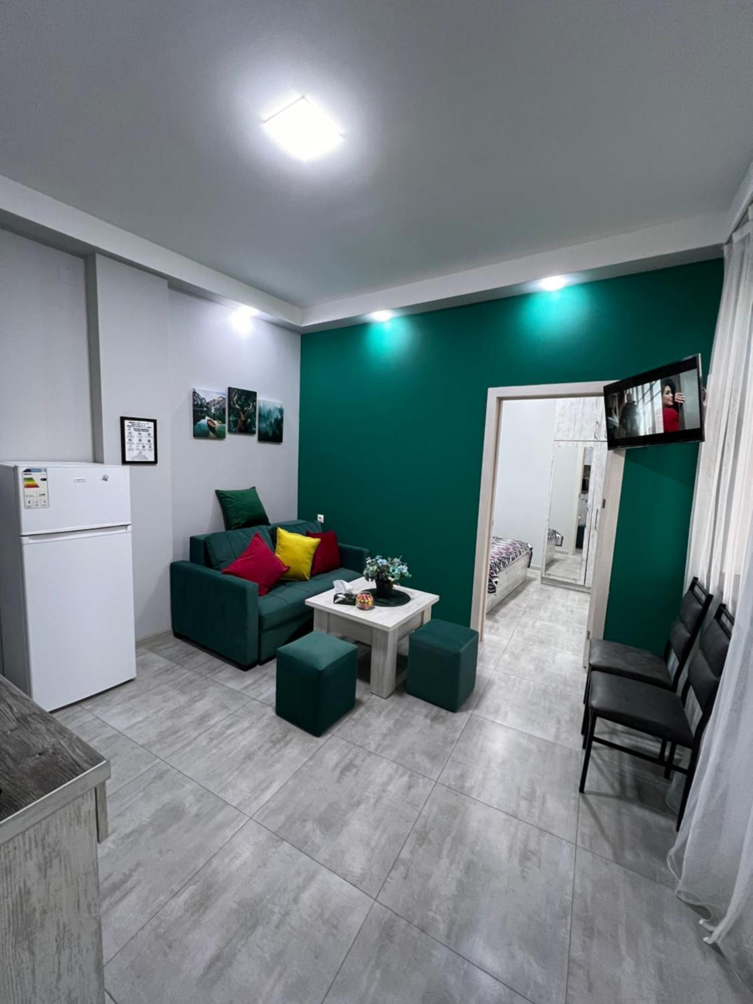 Cosy Apartment With Good Location Self Check In Yerevan Ngoại thất bức ảnh