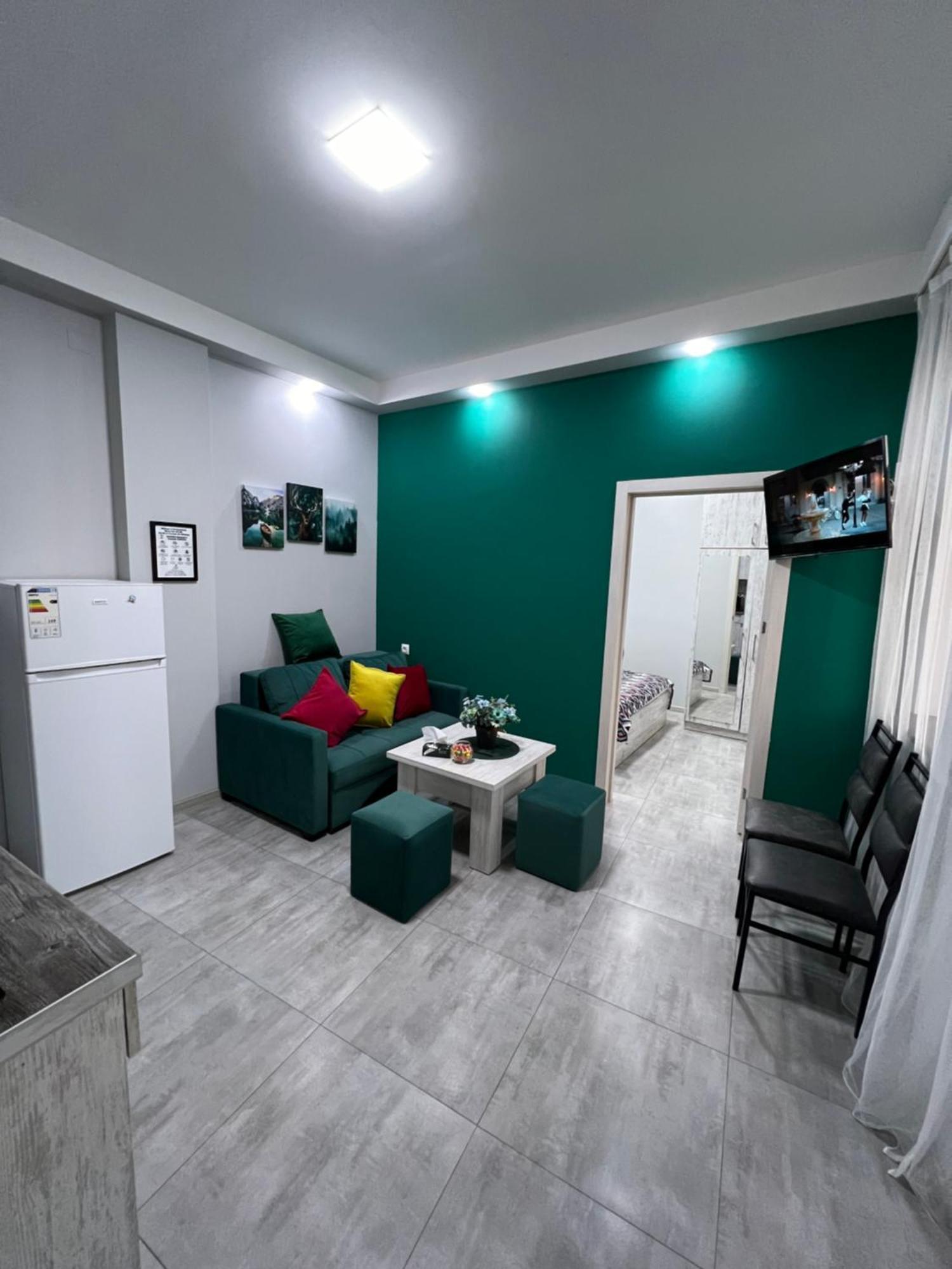 Cosy Apartment With Good Location Self Check In Yerevan Ngoại thất bức ảnh