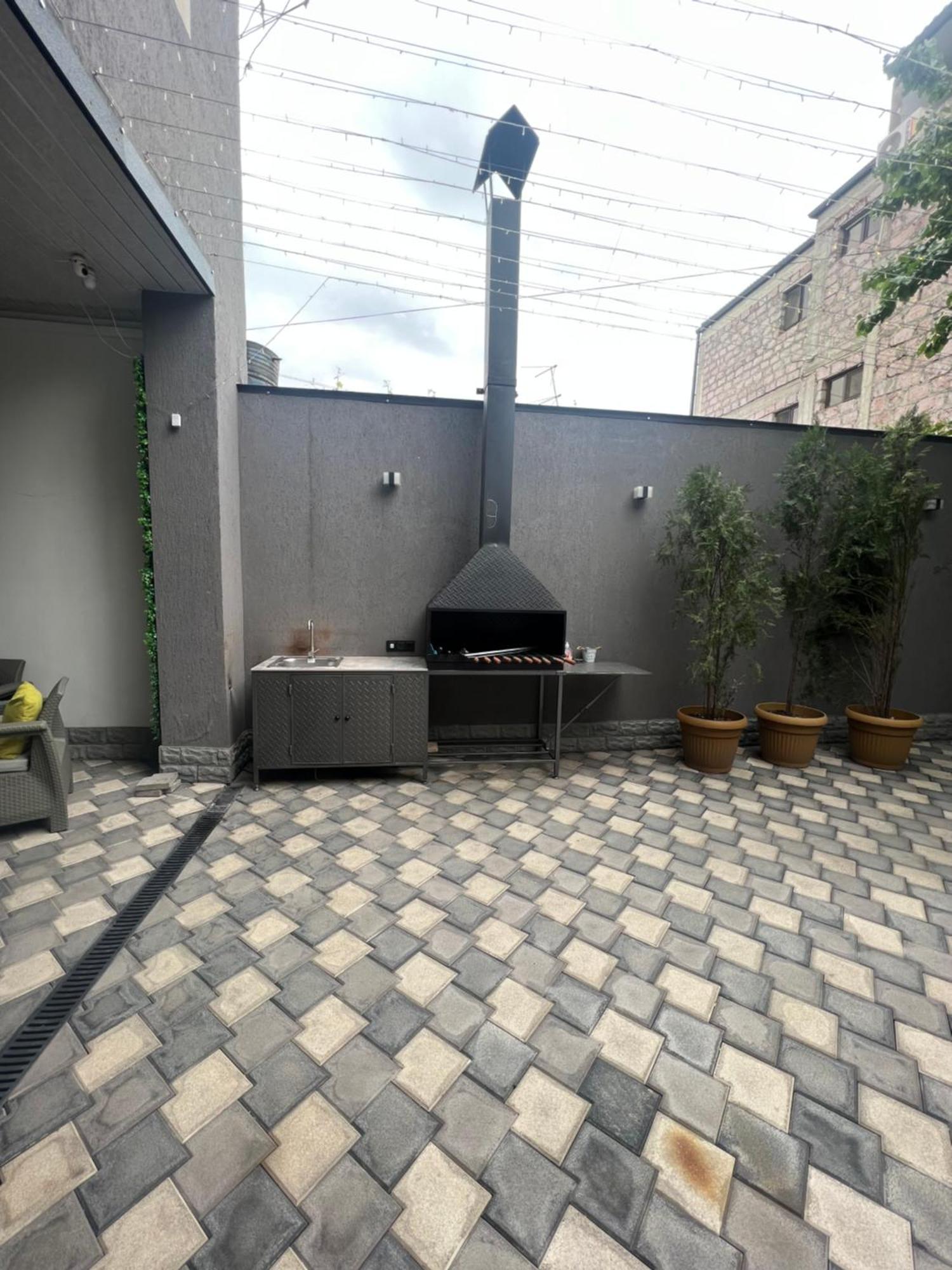 Cosy Apartment With Good Location Self Check In Yerevan Ngoại thất bức ảnh