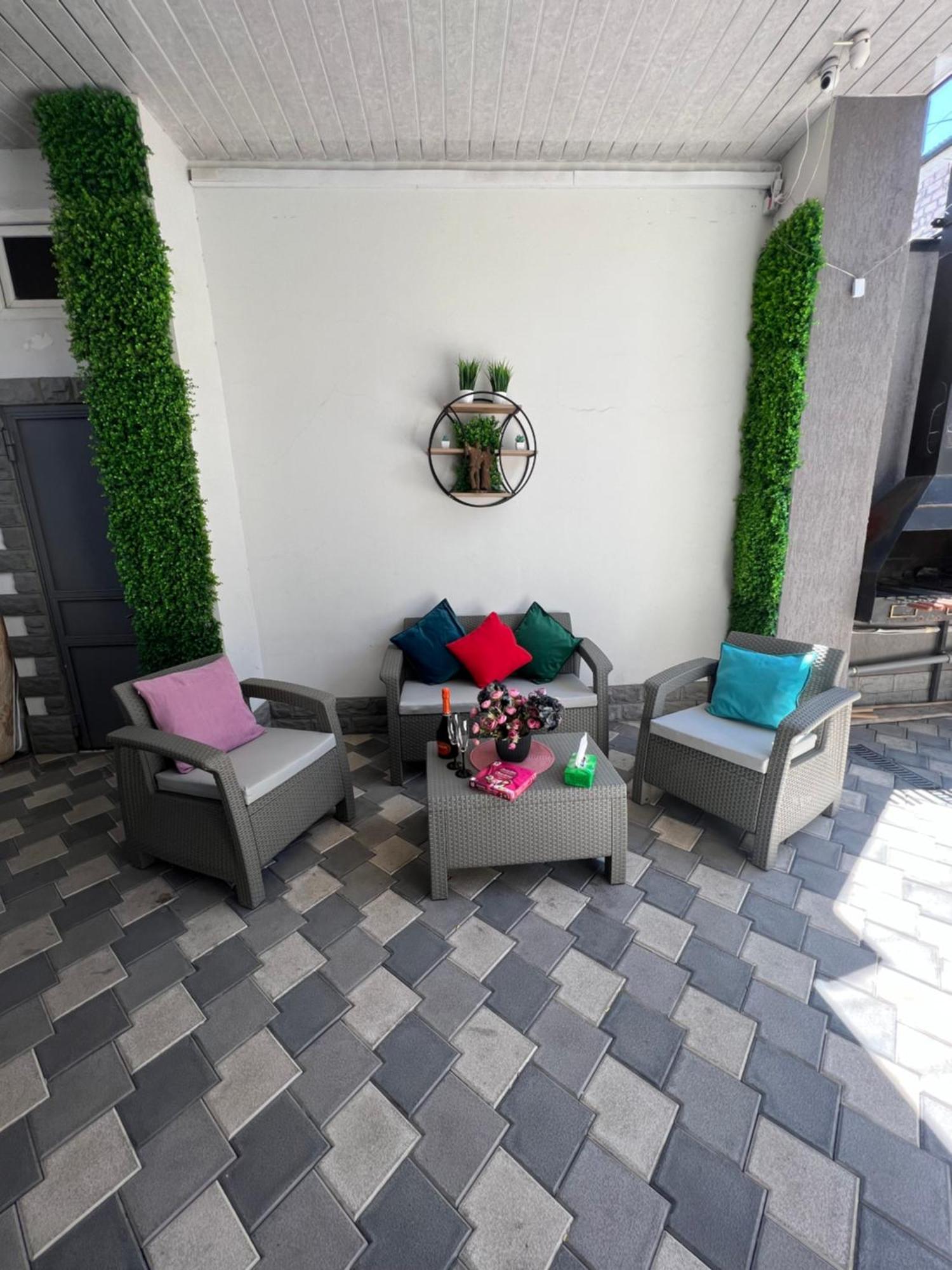 Cosy Apartment With Good Location Self Check In Yerevan Ngoại thất bức ảnh
