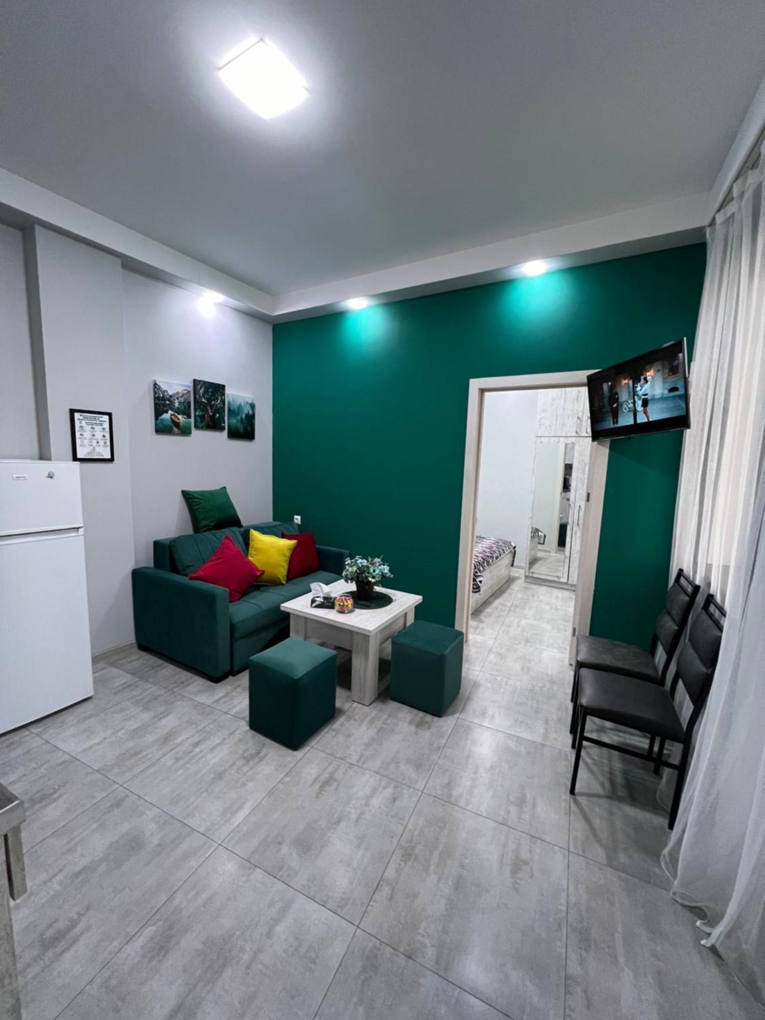 Cosy Apartment With Good Location Self Check In Yerevan Ngoại thất bức ảnh