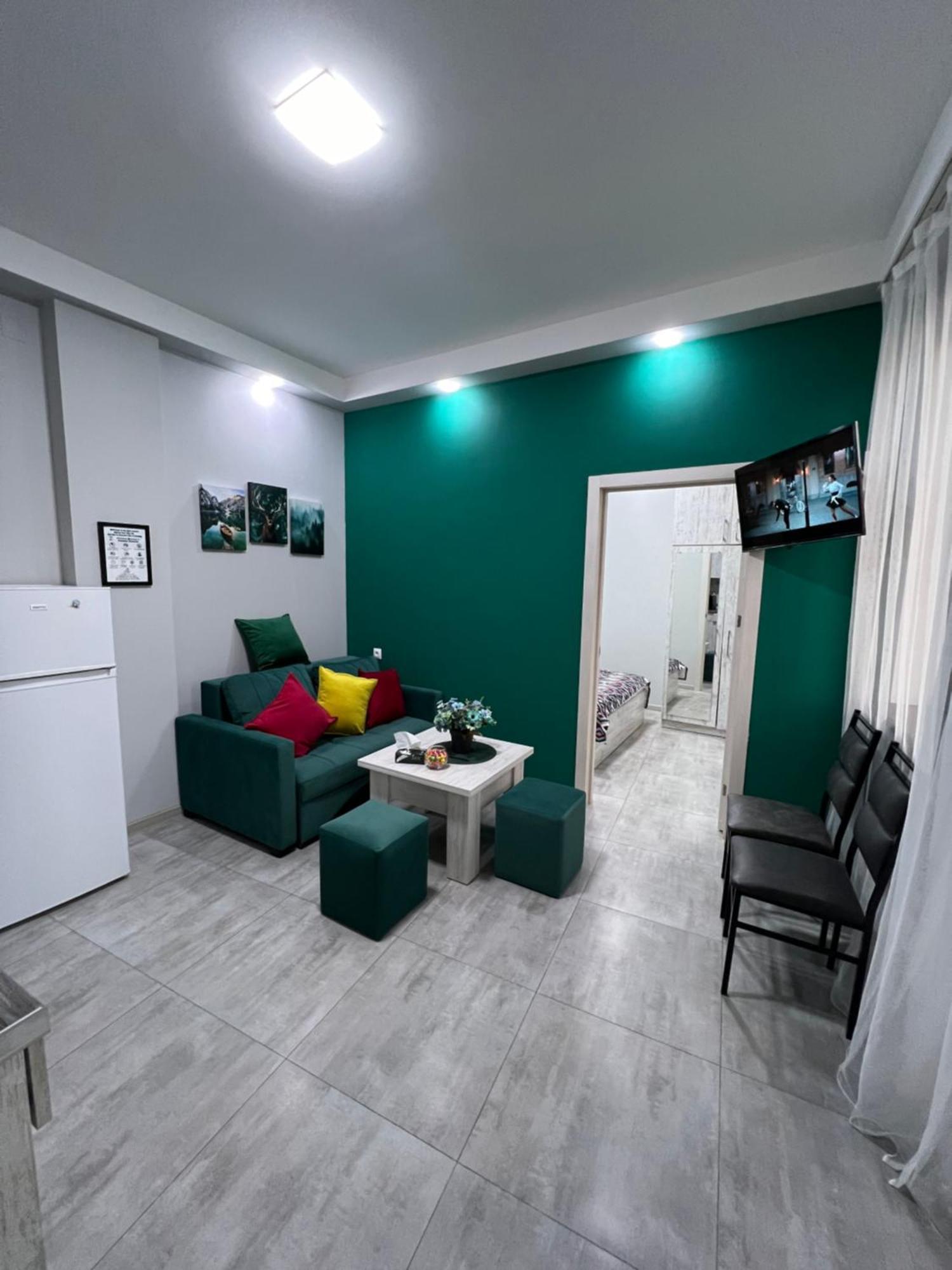 Cosy Apartment With Good Location Self Check In Yerevan Ngoại thất bức ảnh